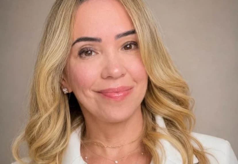 Larissa Pinho Camargo é juíza de Direito em Porto Velho. Doutora em Ciências Política e Mestre em Educação